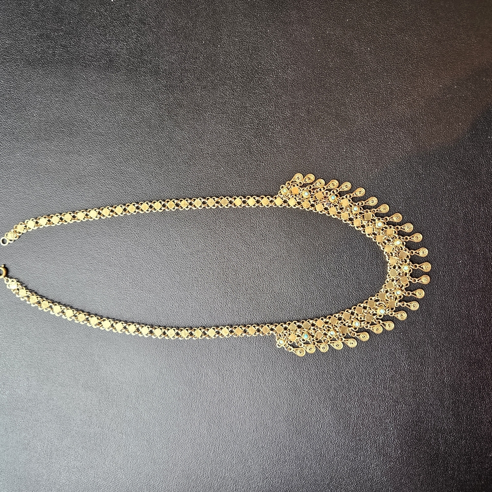 Elegant Gold Necklace
